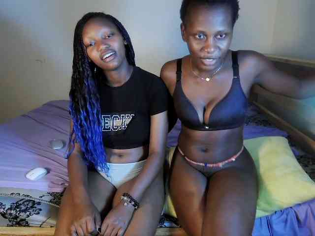 LavishQueens webcam