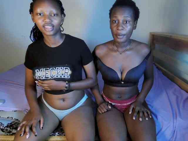 LavishQueens webcam