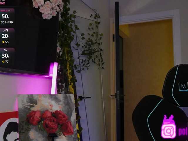 le modèle pollymorph est en webcam porno dans un show sur le site bongacams, il possède les tags suivants: White/Caucasian,Blonde,Shaved