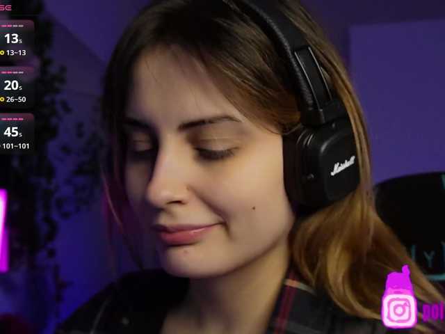 le modèle pollymorph est en webcam porno dans un show sur le site bongacams, il possède les tags suivants: White/Caucasian,Blonde,Shaved