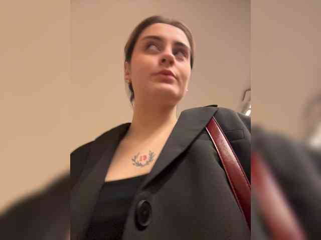 Pollymorph's cam show statistics and live stream