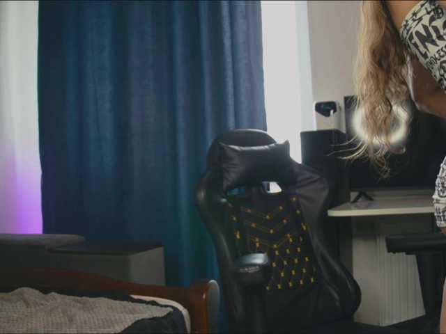 MiaSweetti live cam on BongaCams