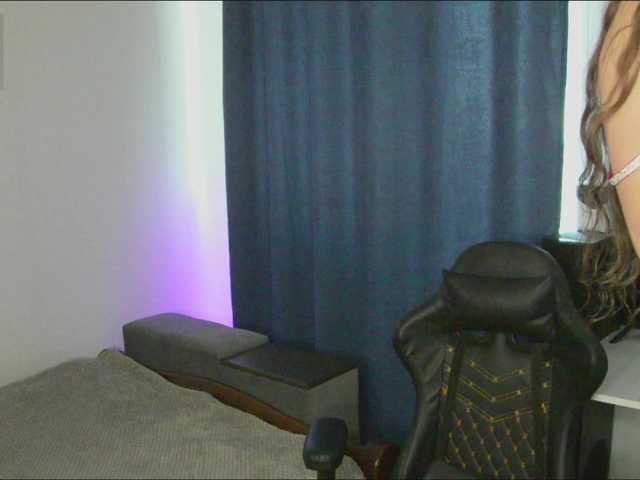 MiaSweetti live cam on BongaCams