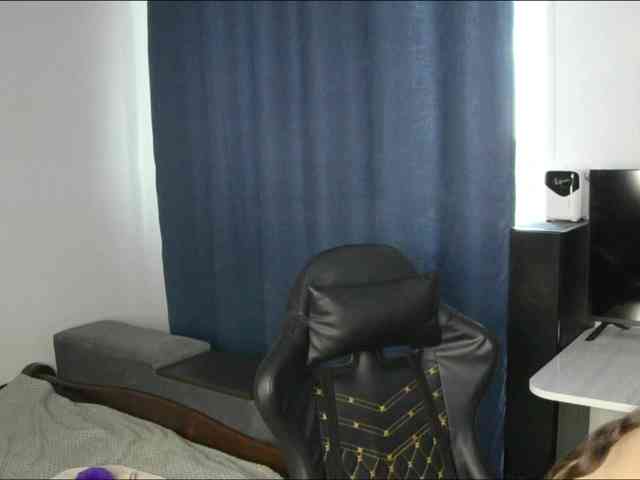 Modella: MiaVale1