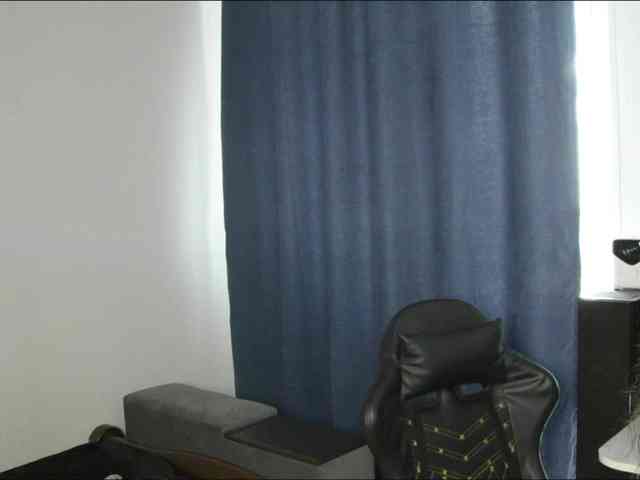 Modella: MiaVale1