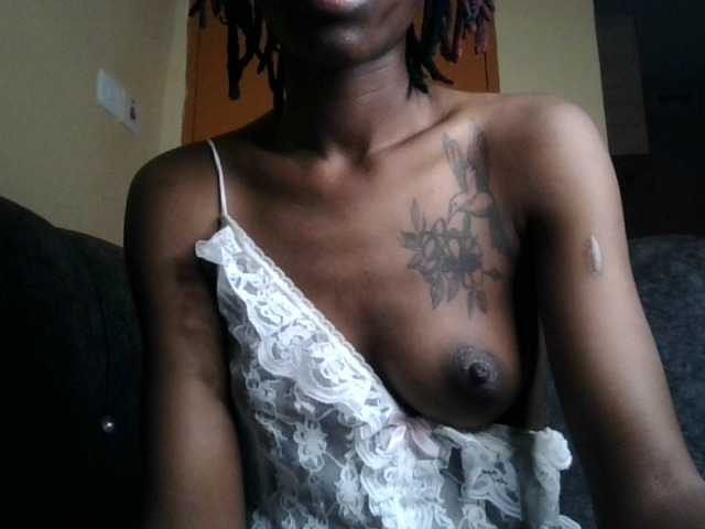 badassvibe live cam on BongaCams