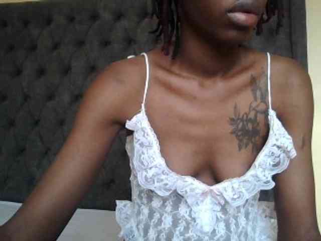 Badassvibe webcam