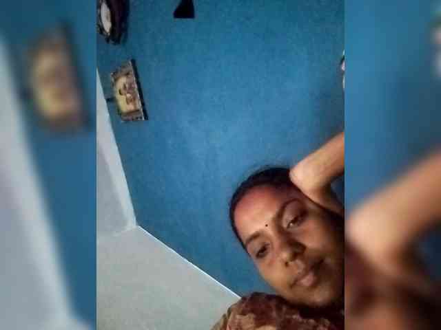 Model: Indian_Sexy_Couple