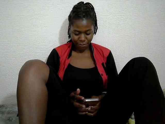 Model: veeshie