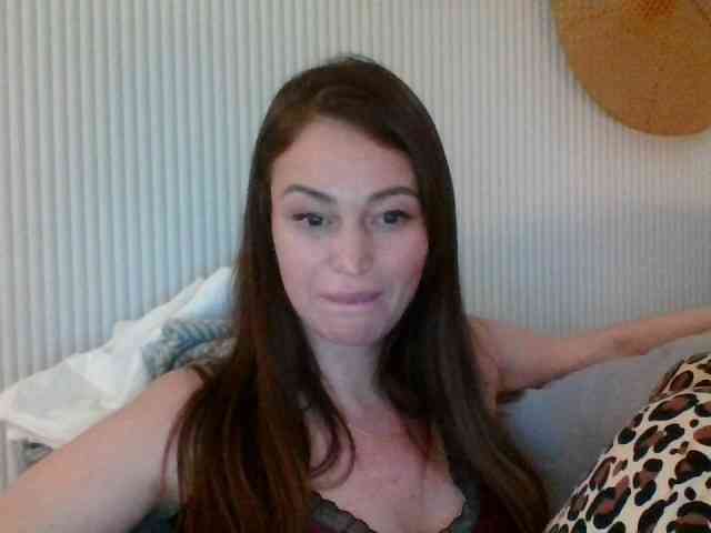 RebeccaMore webcam