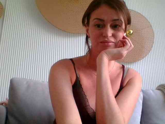 RebeccaMore webcam