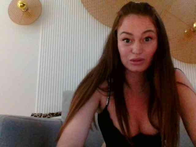 RebeccaMore webcam