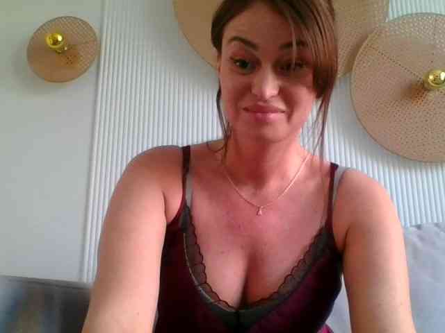 RebeccaMore webcam