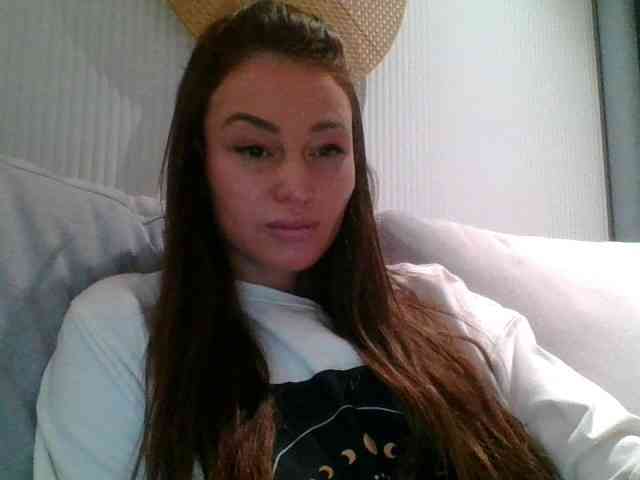 RebeccaMore webcam