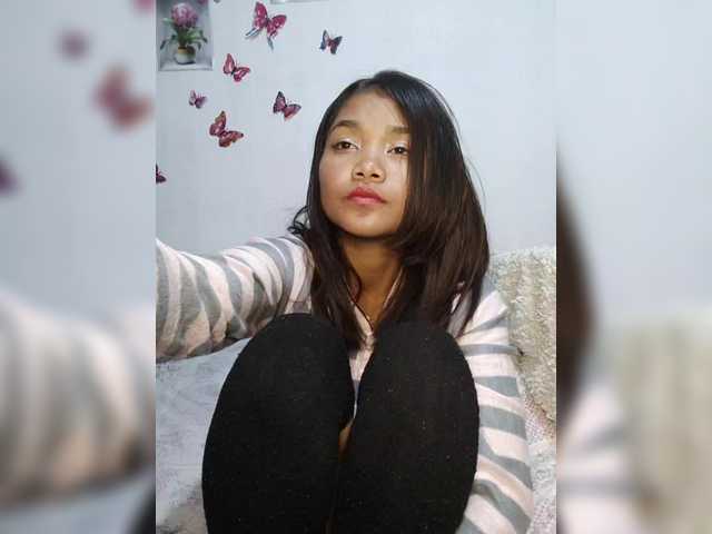 Valentina15 live cam on BongaCams
