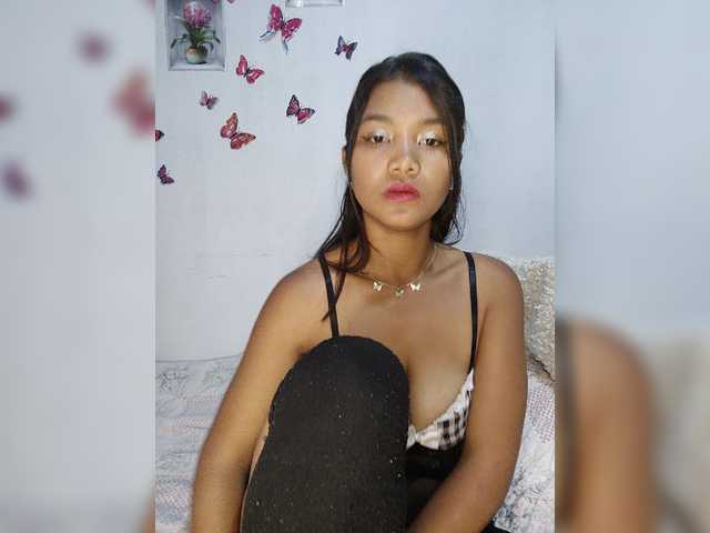 Valentina15 live cam on BongaCams