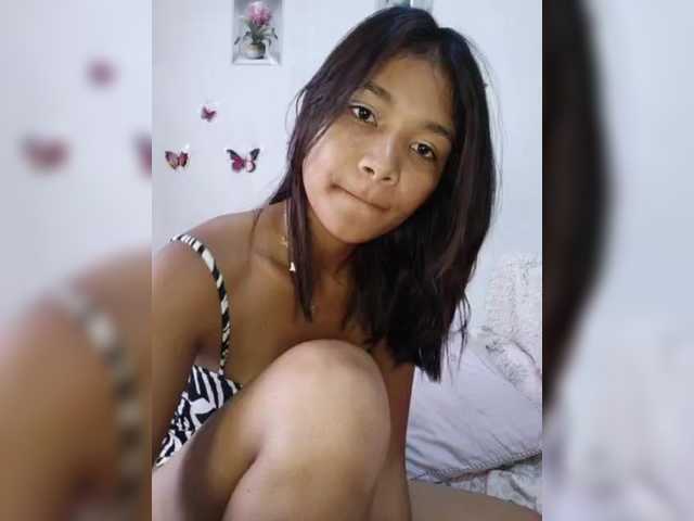 Valentina15 live cam on BongaCams