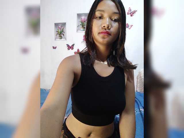 Valentina15 live cam on BongaCams