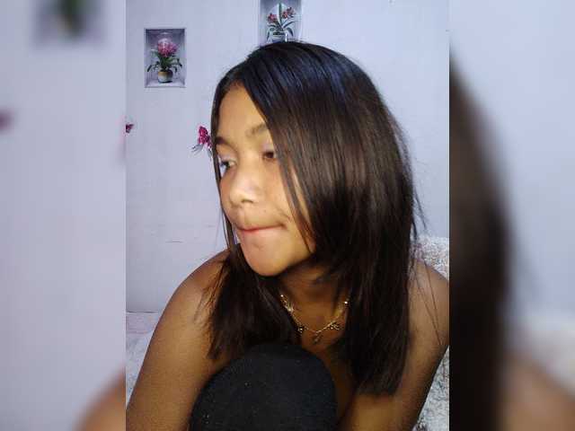 Valentina15 live cam on BongaCams