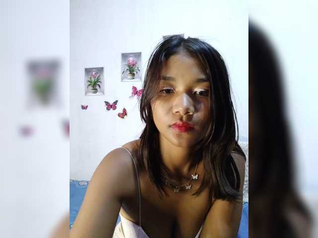 Valentina15 live cam on BongaCams