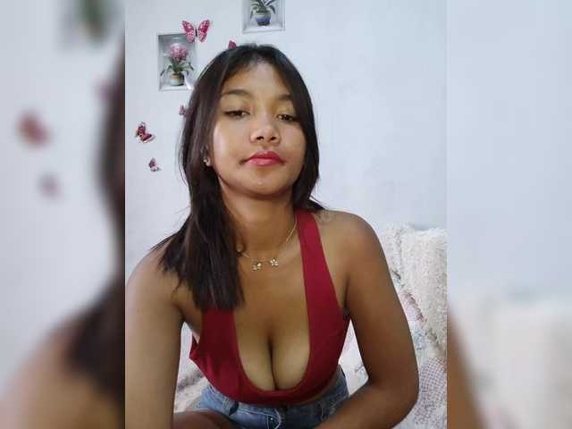 Valentina15 live cam on BongaCams