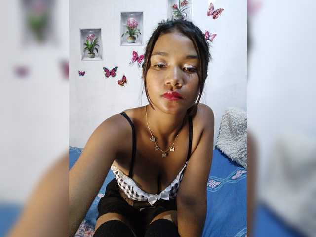 Valentina15 live cam on BongaCams