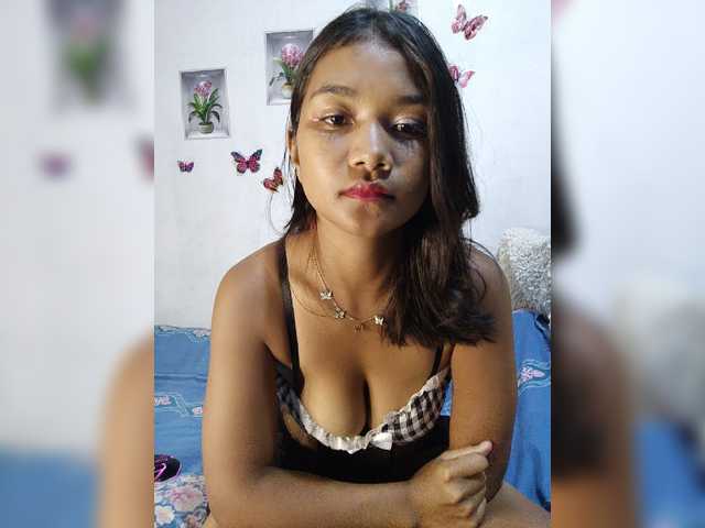 Valentina15 live cam on BongaCams