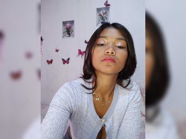 Valentina15 live cam on BongaCams