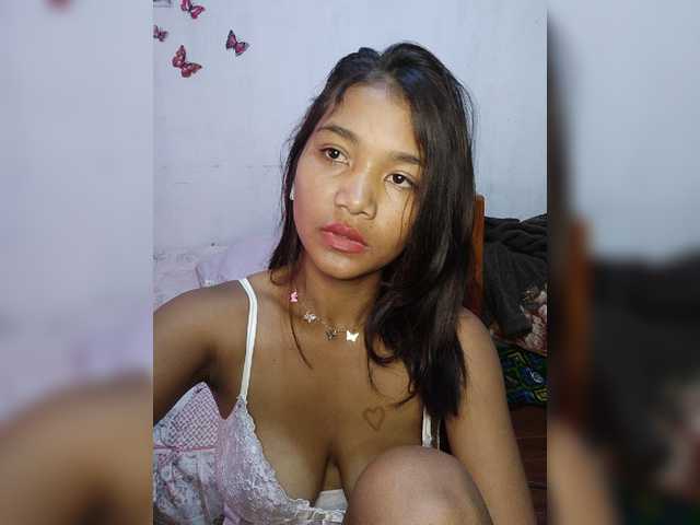 Valentina15 live cam on BongaCams