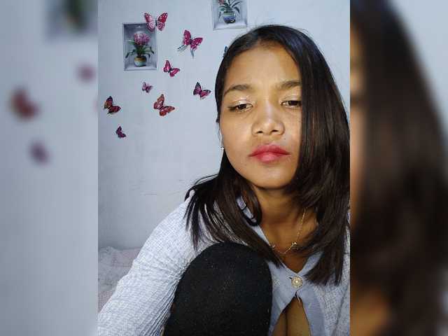 Valentina15 live cam on BongaCams