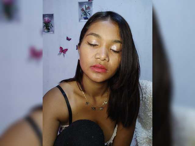 Valentina15 live cam on BongaCams