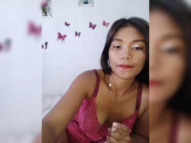 Valentina15 live cam on BongaCams
