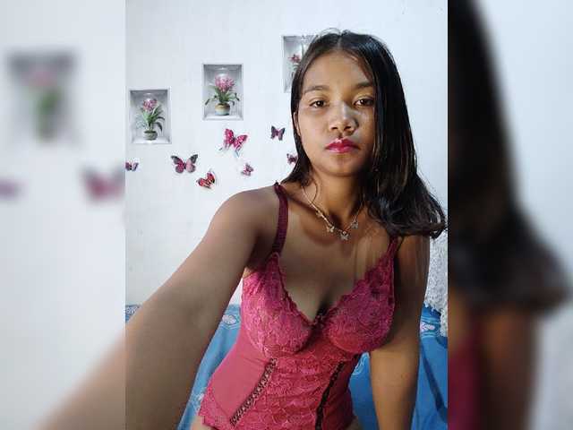 Valentina15 live cam on BongaCams