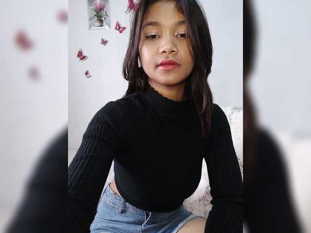 Valentina15 live cam on BongaCams