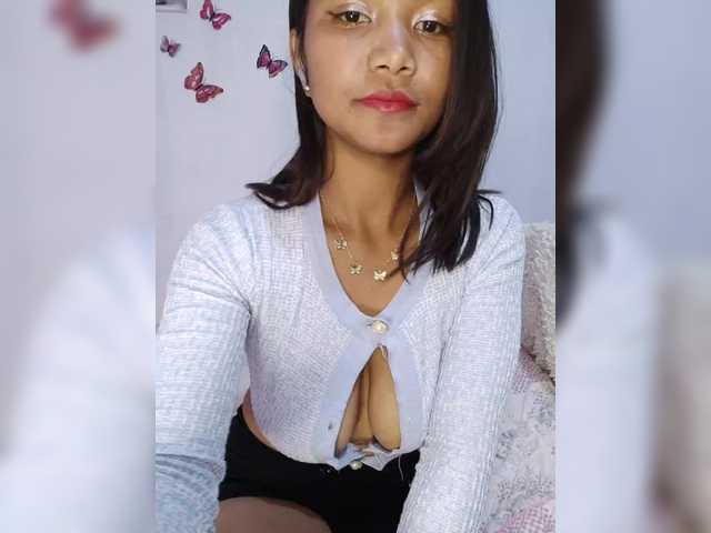 Valentina15 live cam on BongaCams
