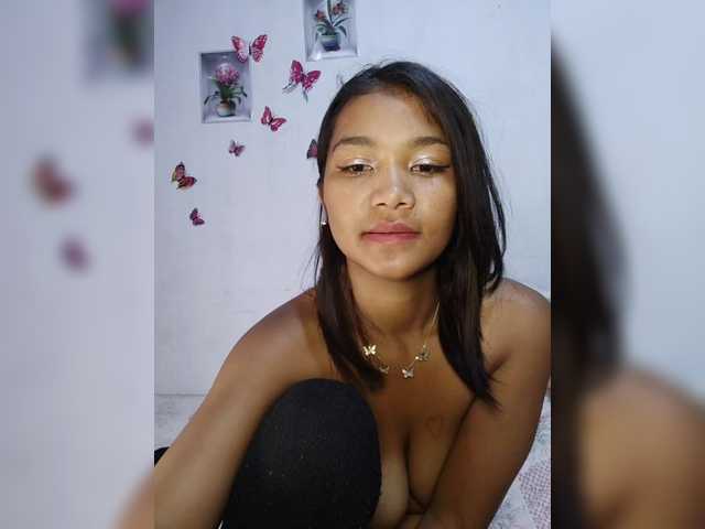 Valentina15 live cam on BongaCams