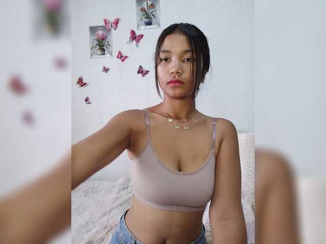 Valentina15 live cam on BongaCams