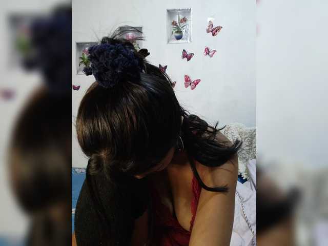 Valentina15 live cam on BongaCams