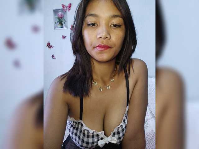 Valentina15 live cam on BongaCams