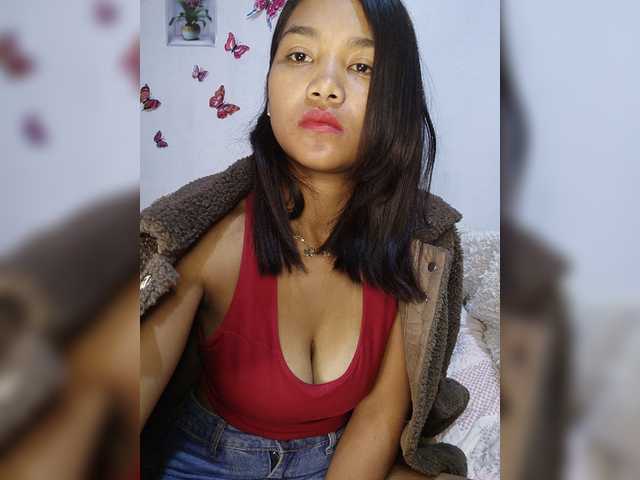 Valentina15 live cam on BongaCams