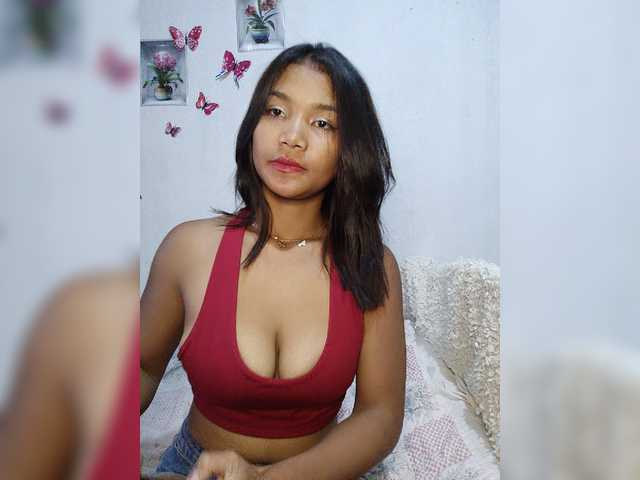 Valentina15 live cam on BongaCams