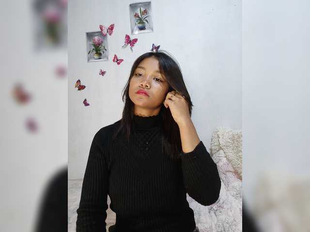 Valentina15 live cam on BongaCams