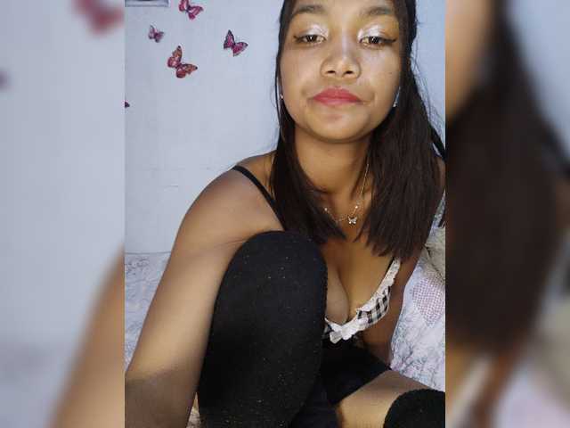 Valentina15 live cam on BongaCams