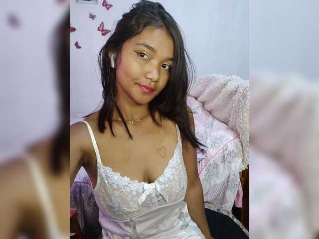 Valentina15 live cam on BongaCams