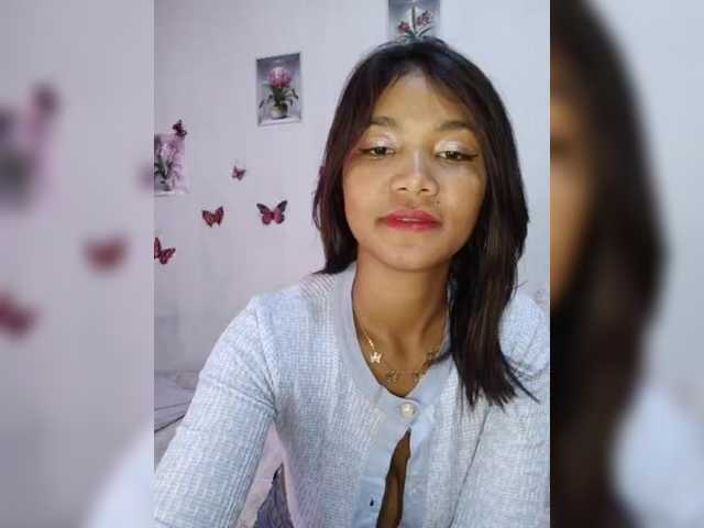 Valentina15 live cam on BongaCams