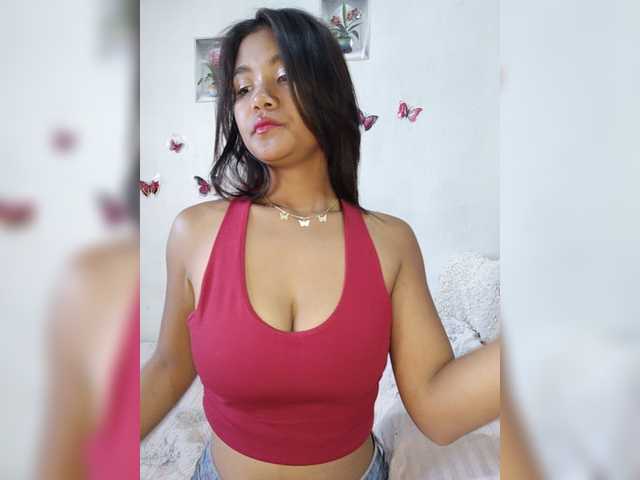 Valentina15 live cam on BongaCams
