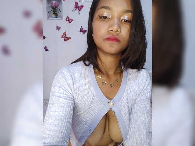 Valentina15 live cam on BongaCams