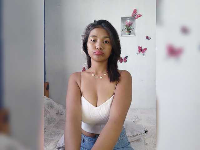 Valentina15 live cam on BongaCams