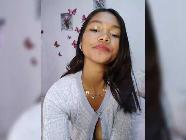 Valentina15 live cam on BongaCams