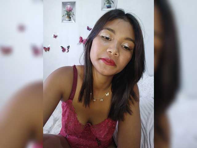 Valentina15 live cam on BongaCams